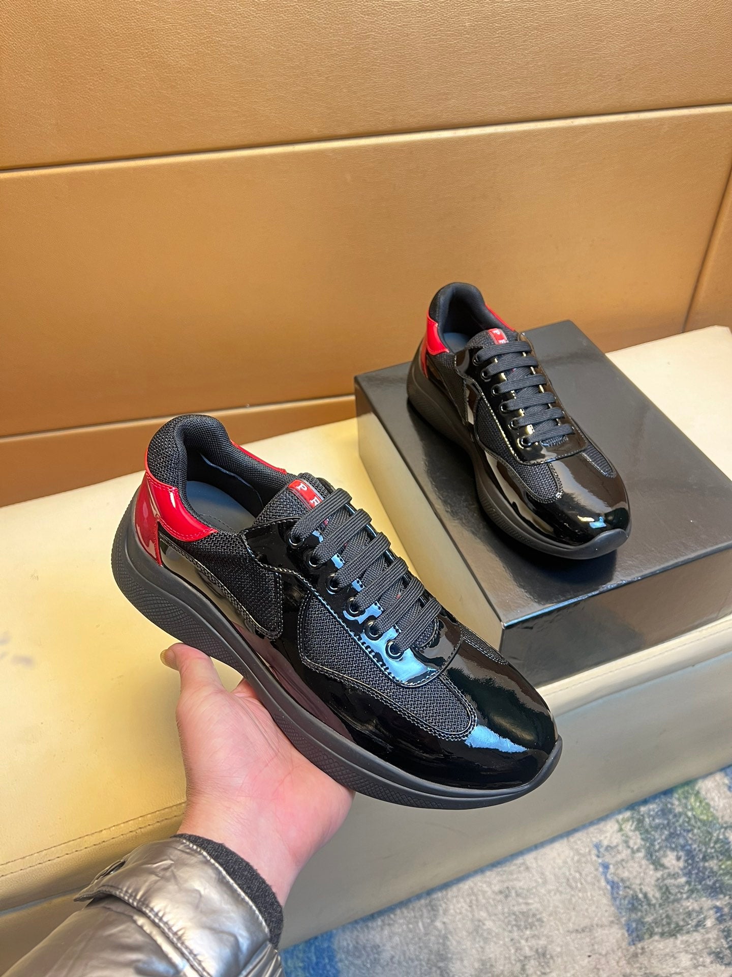 P classic patent leather sneakers 0724112004