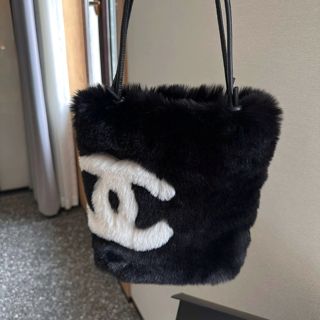 New Fashion White C Logo Women's fashion BagsXC052024012301