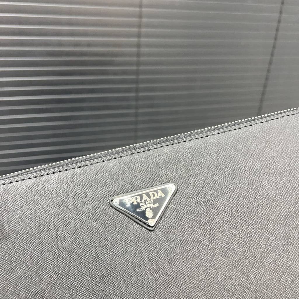 P triangle logo clutch bag clip bag men's bag 0724101414