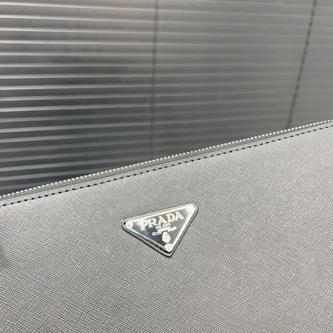 P triangle logo clutch bag clip bag men's bag 0724101414
