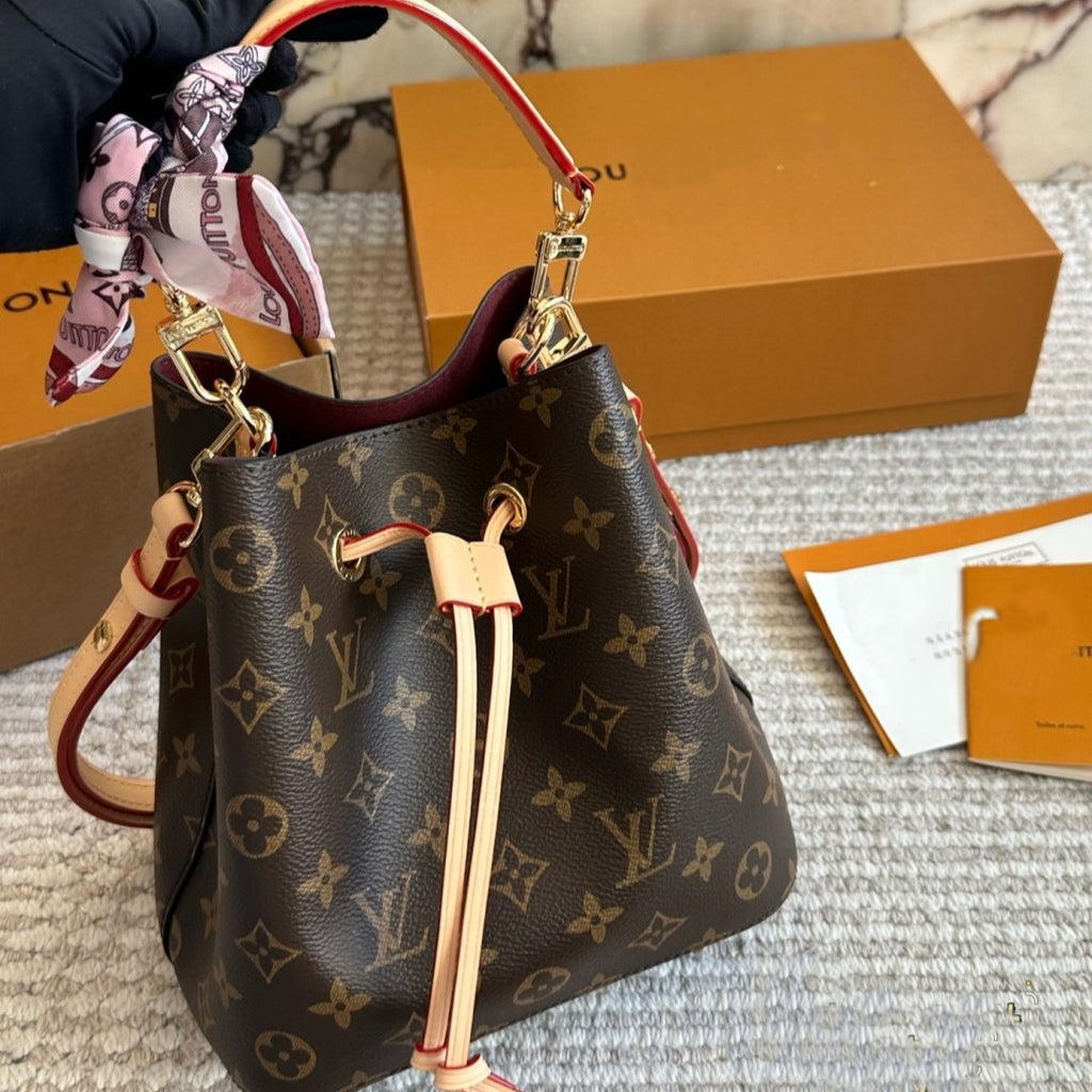 New Fashion  L Bucket bag M1026072809