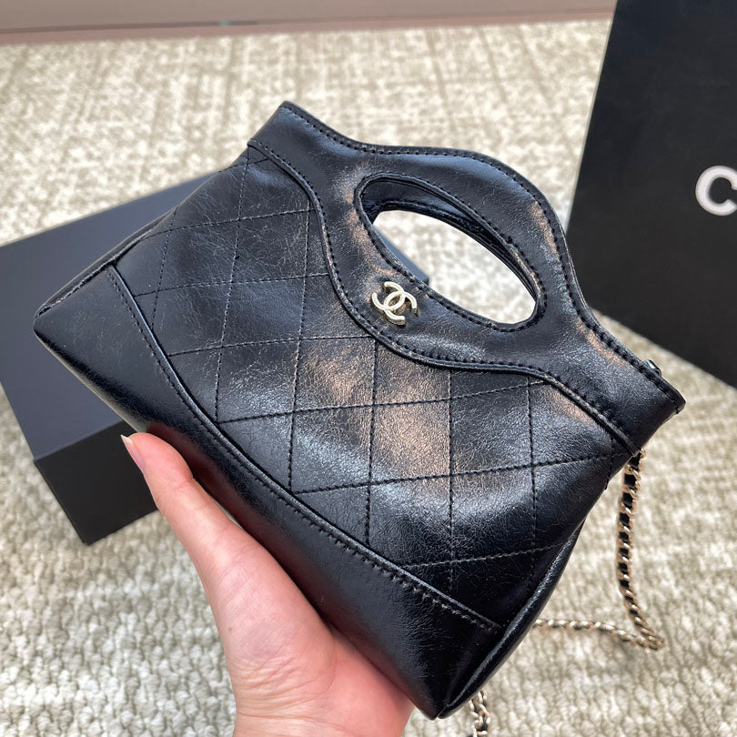 31 Bag 1824081301