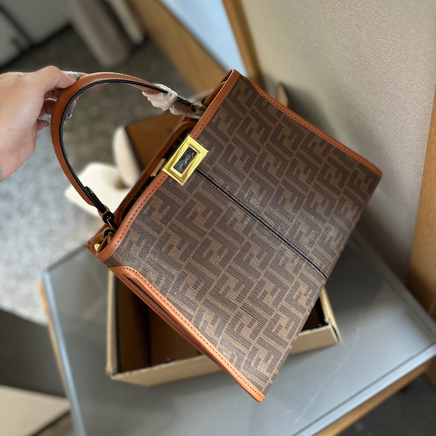 Peekaboo 24ss soft leather series bag 1824062409