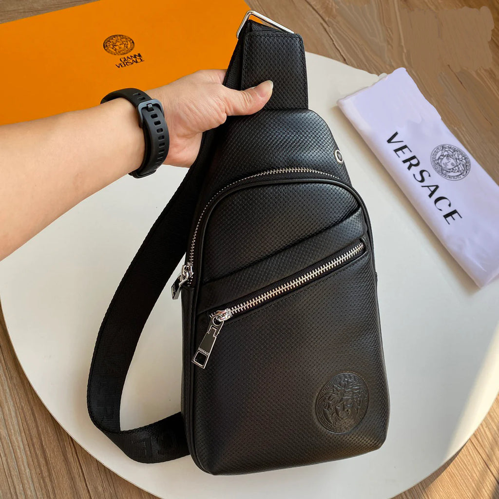 Men's new fashion and versatile chest bag 1024073112