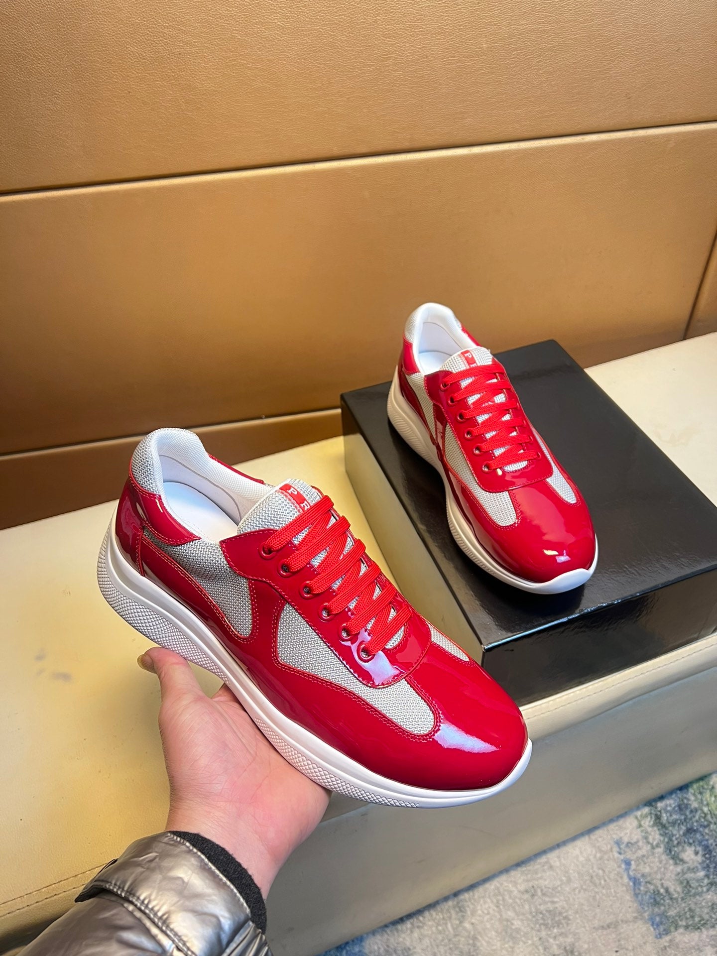 P classic patent leather sneakers 0724112004