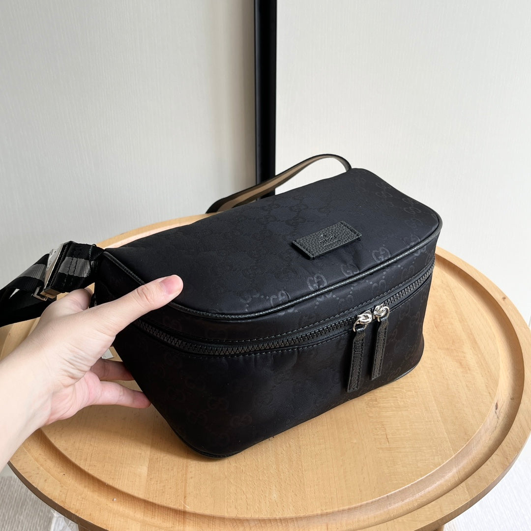 Waist bag 1824120904