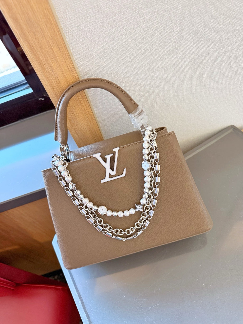 L Fashion Capucines Handbag 0725022601