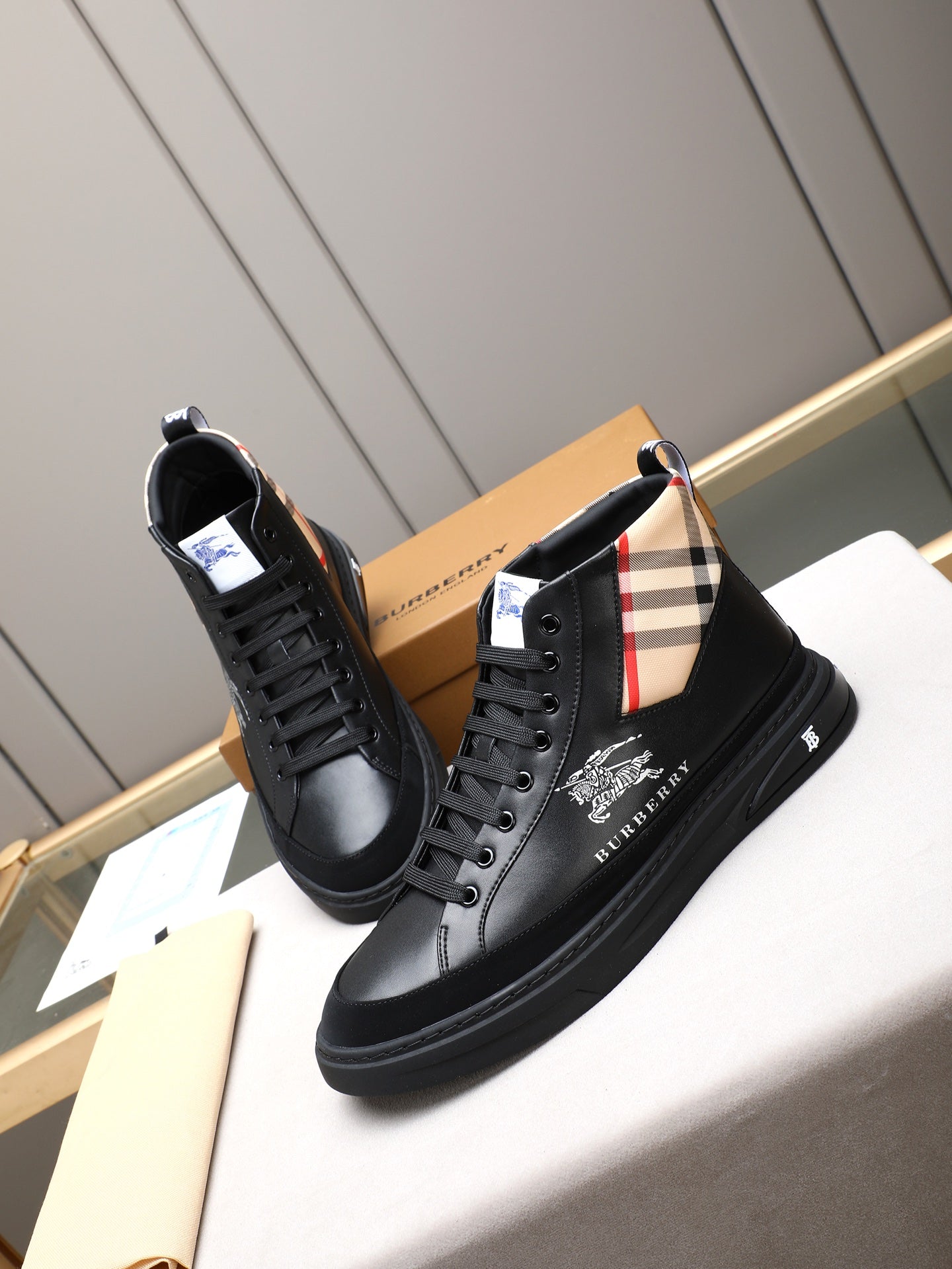 New high-top athletic casual shoes 0725122903