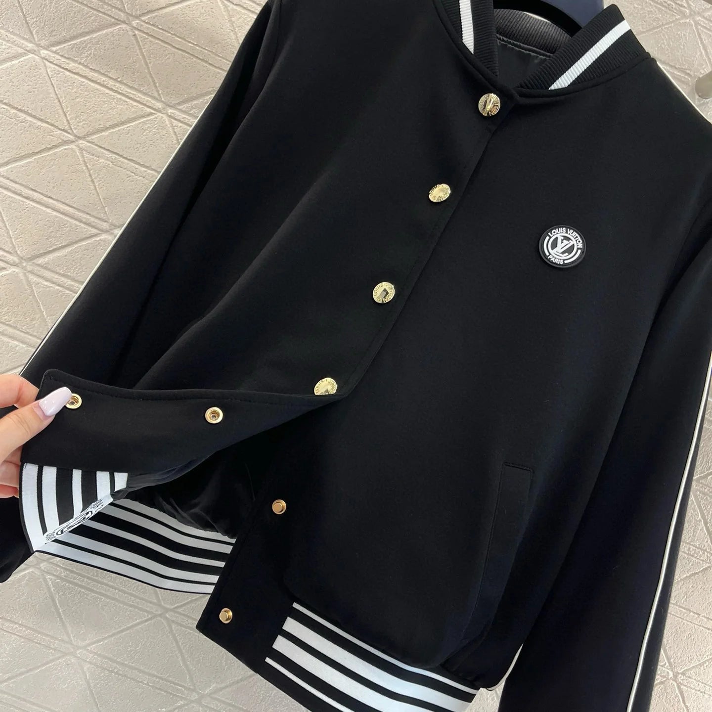 Fashionable casual stand up collar baseball jersey 1024101605