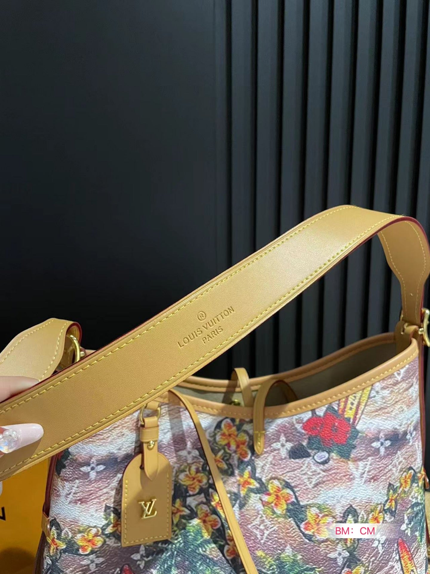 V new commuter fashion shoulder bag 0724061201