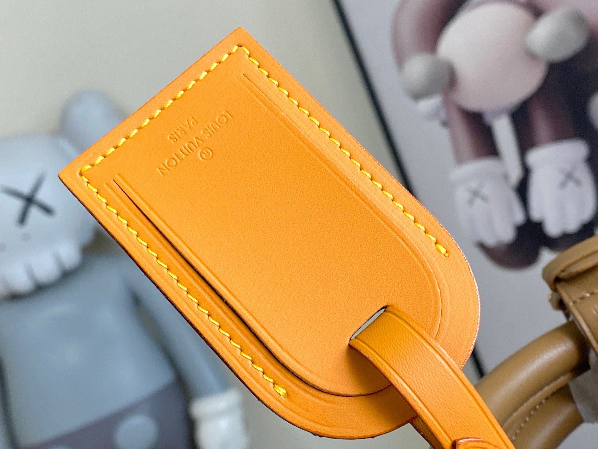 L & V Stylish Canvas Travel Tag M0726051909