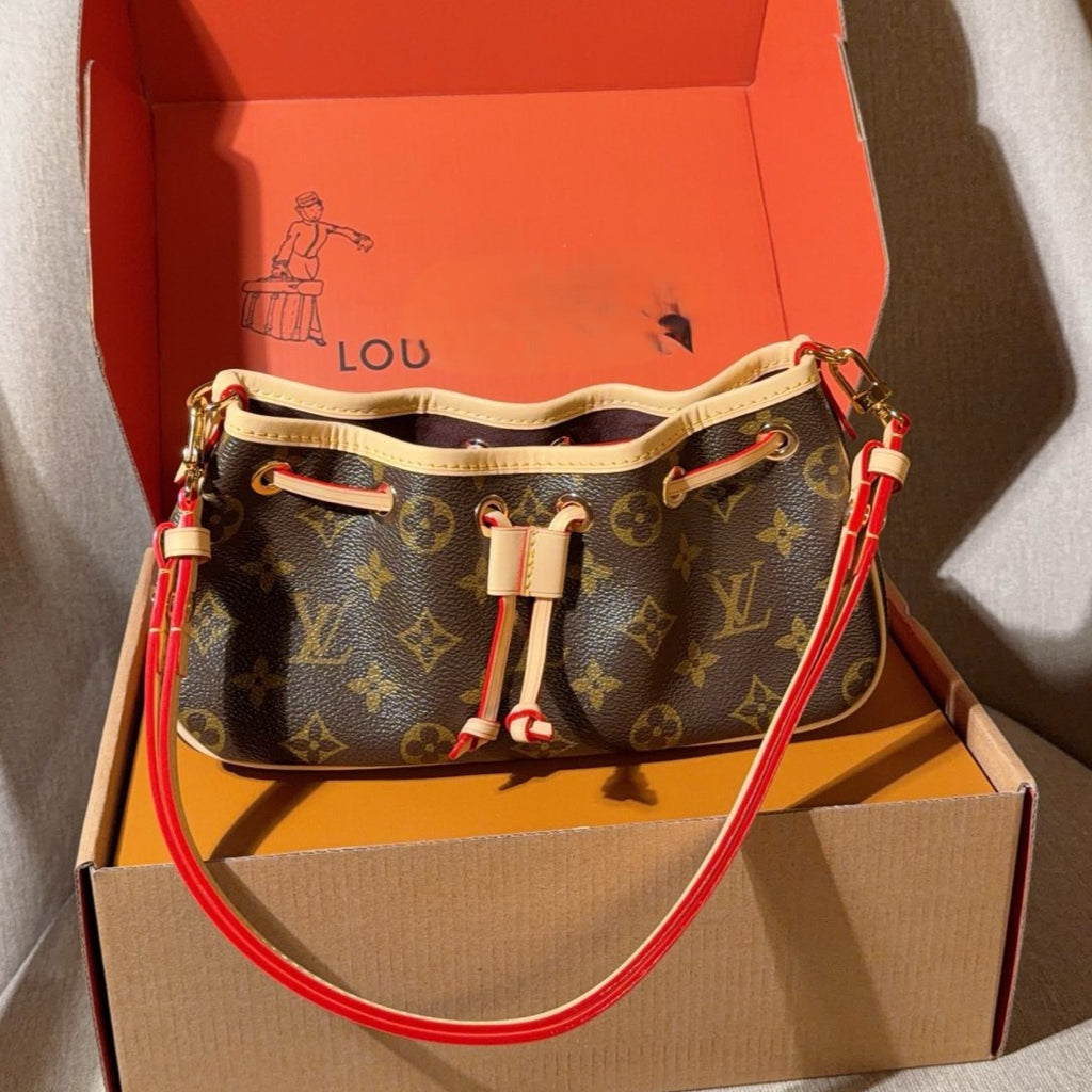 New Fashion  L Monogram underarm bag M1026072808