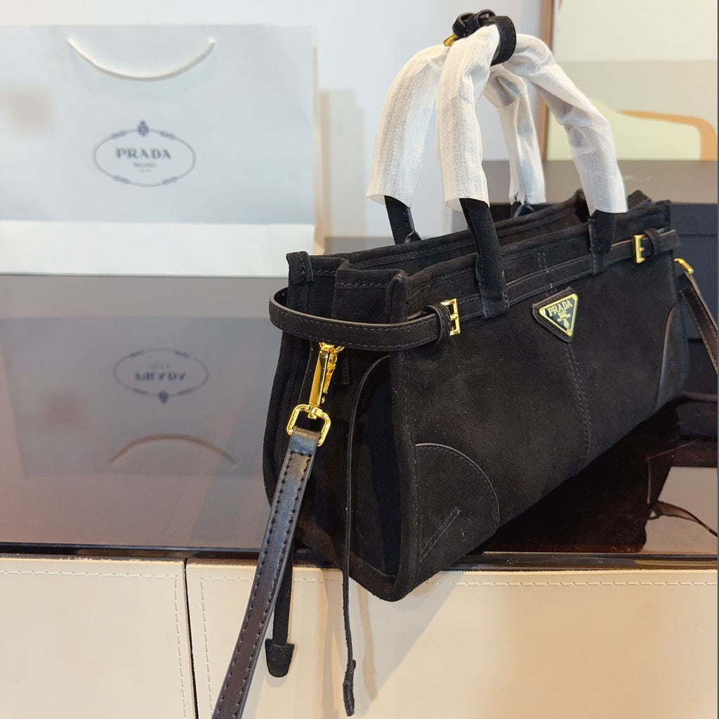 PAR SoftLux suede horizontal shoulder bag XC24092314