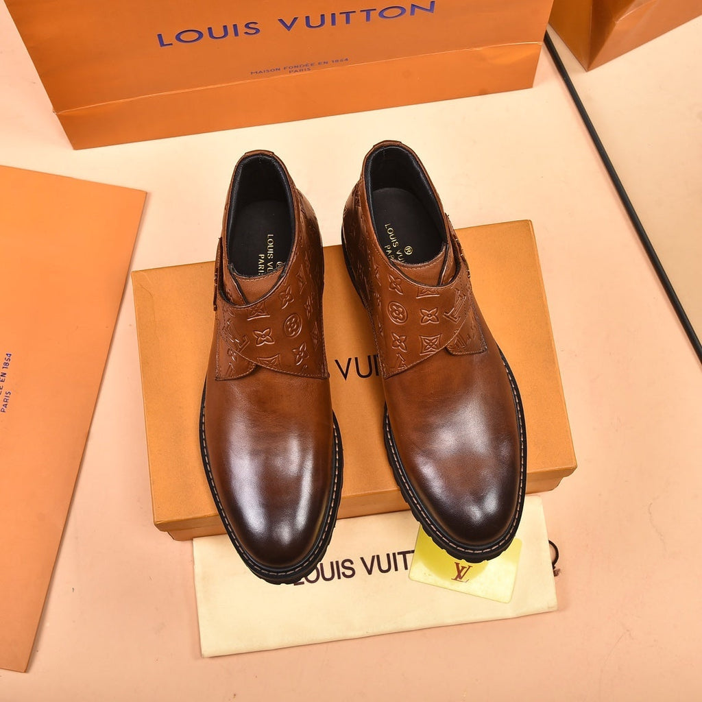 V classic logo fashion boots