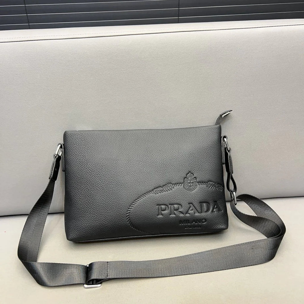 New fashion men's versatile crossbody bag 1024011016