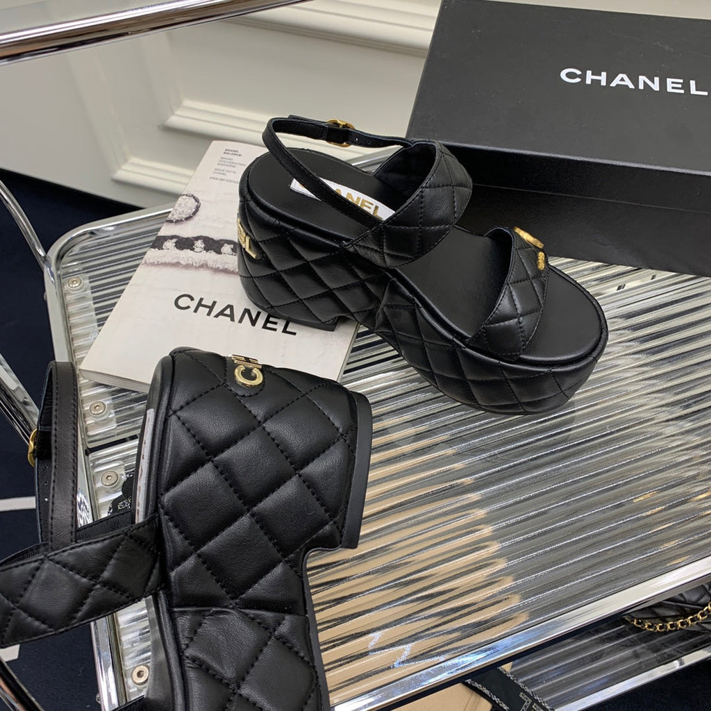 New CHL Sandals Fashion Casual Beach Flip Flops 02052504