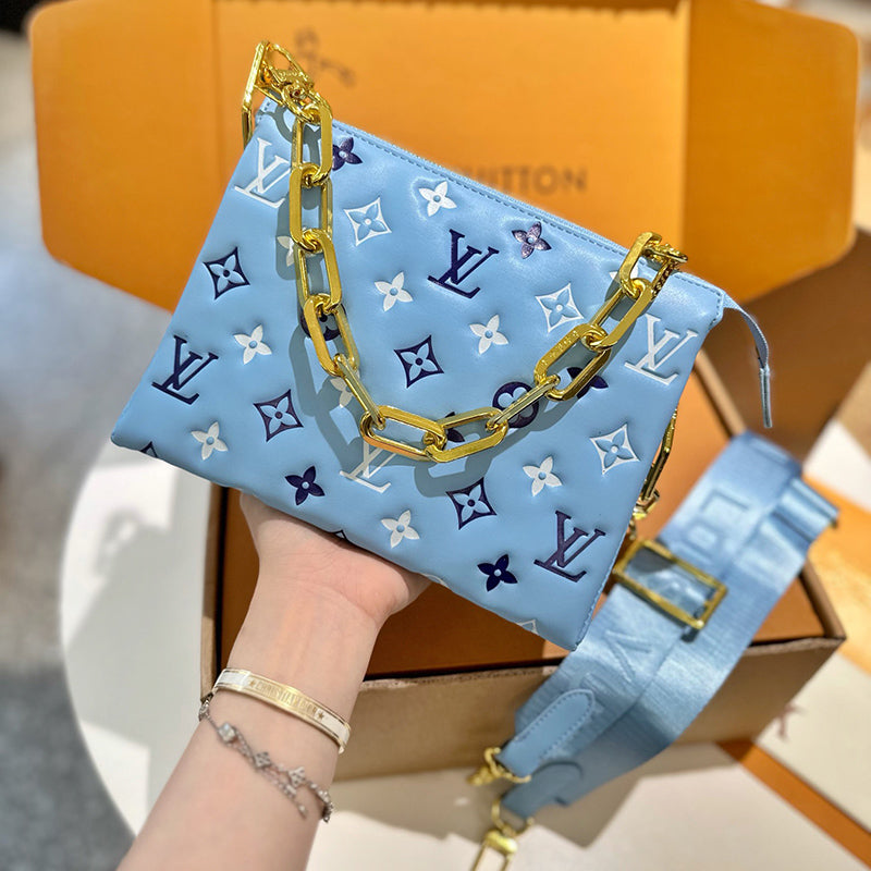 Fashion new messenger bag CWT1023081031