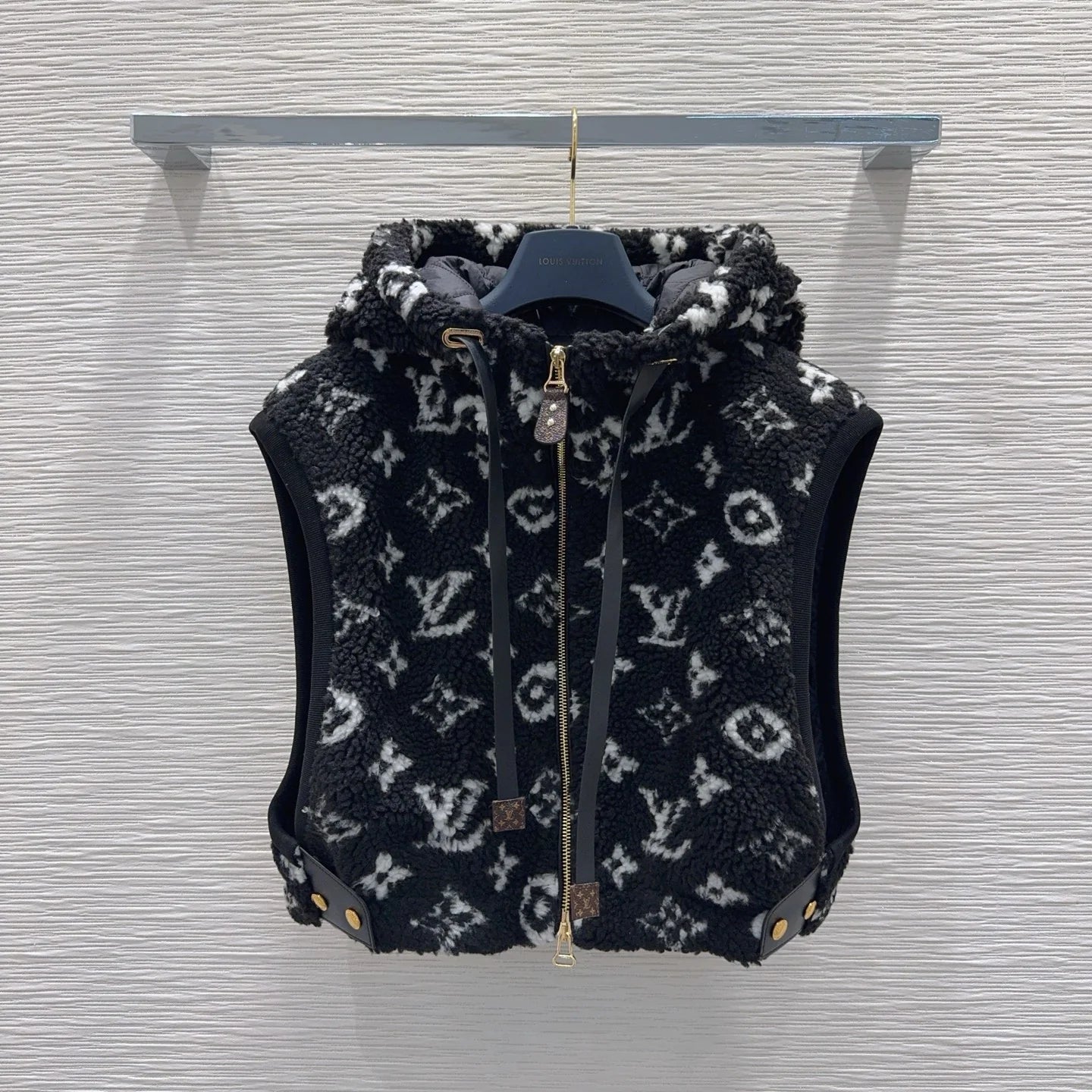 New lambskin hooded vest jacket 1426012901