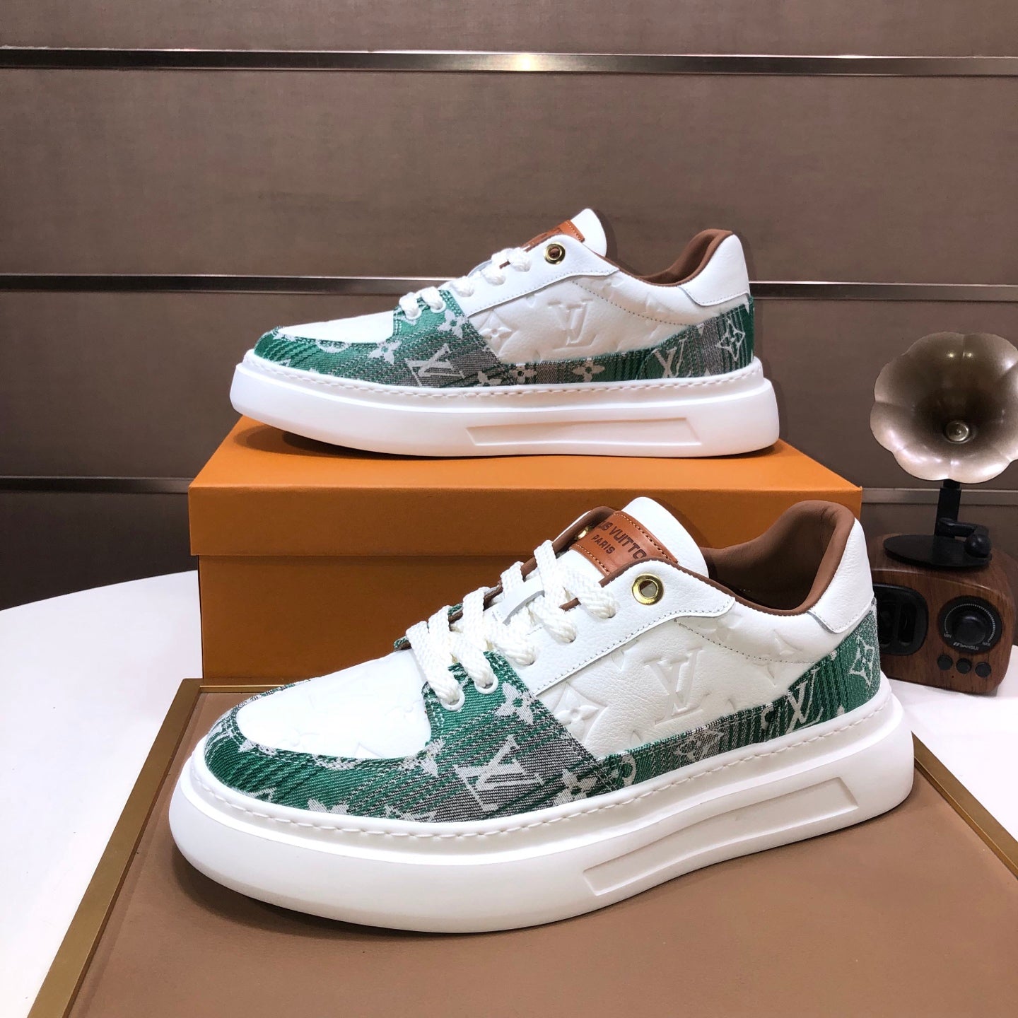 L classic and fashionable sports shoes 0725090904