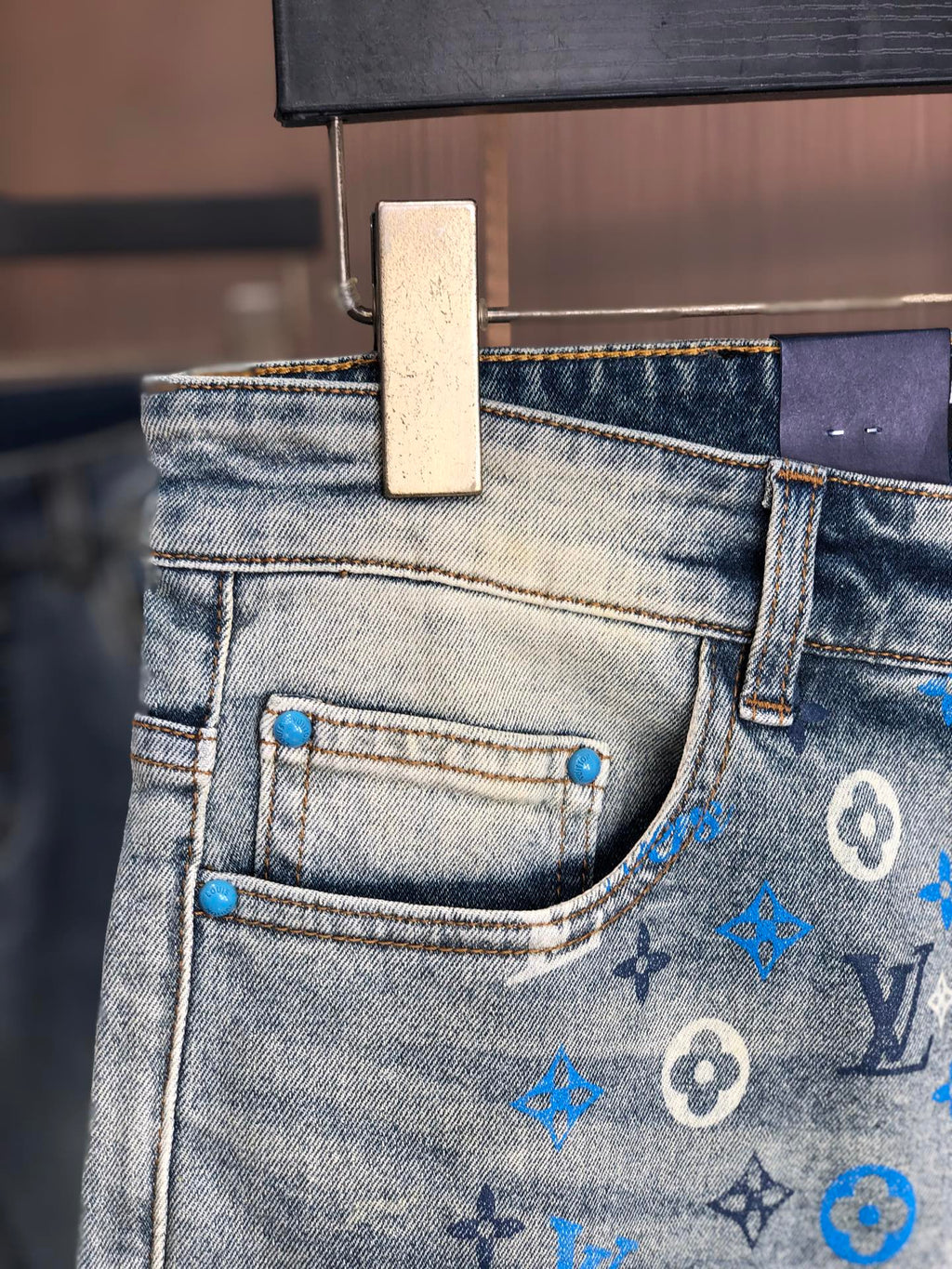 V Spring/Summer Slim Fit Straight Leg Jeans 0726051911