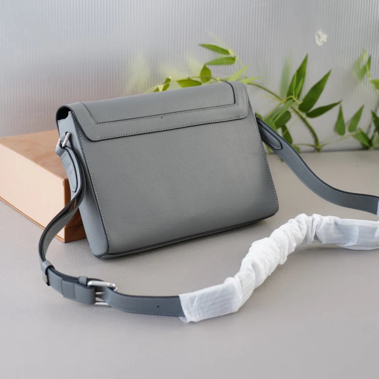 New Fashion Versatile Shoulder Bag 1024101202