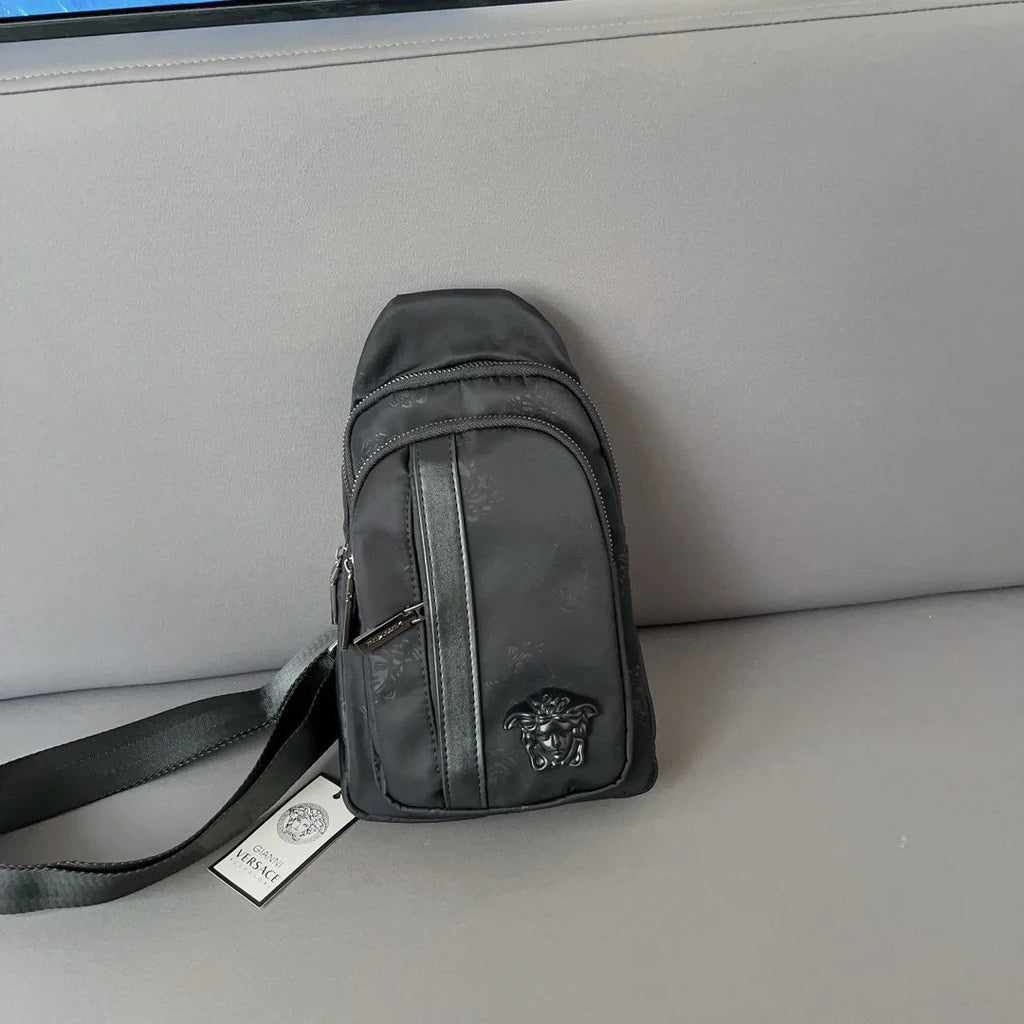 New fashionable and versatile men's chest bag 1024011921