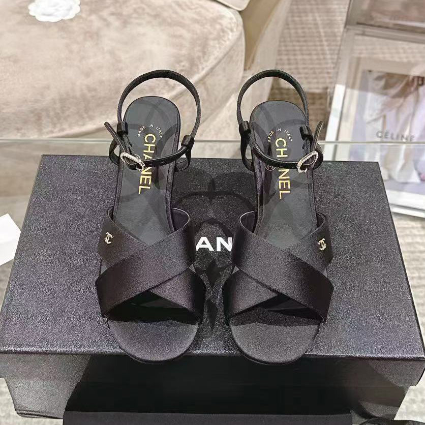 Mary Jane exquisite pearl hot diamond combination high heels 1824061801