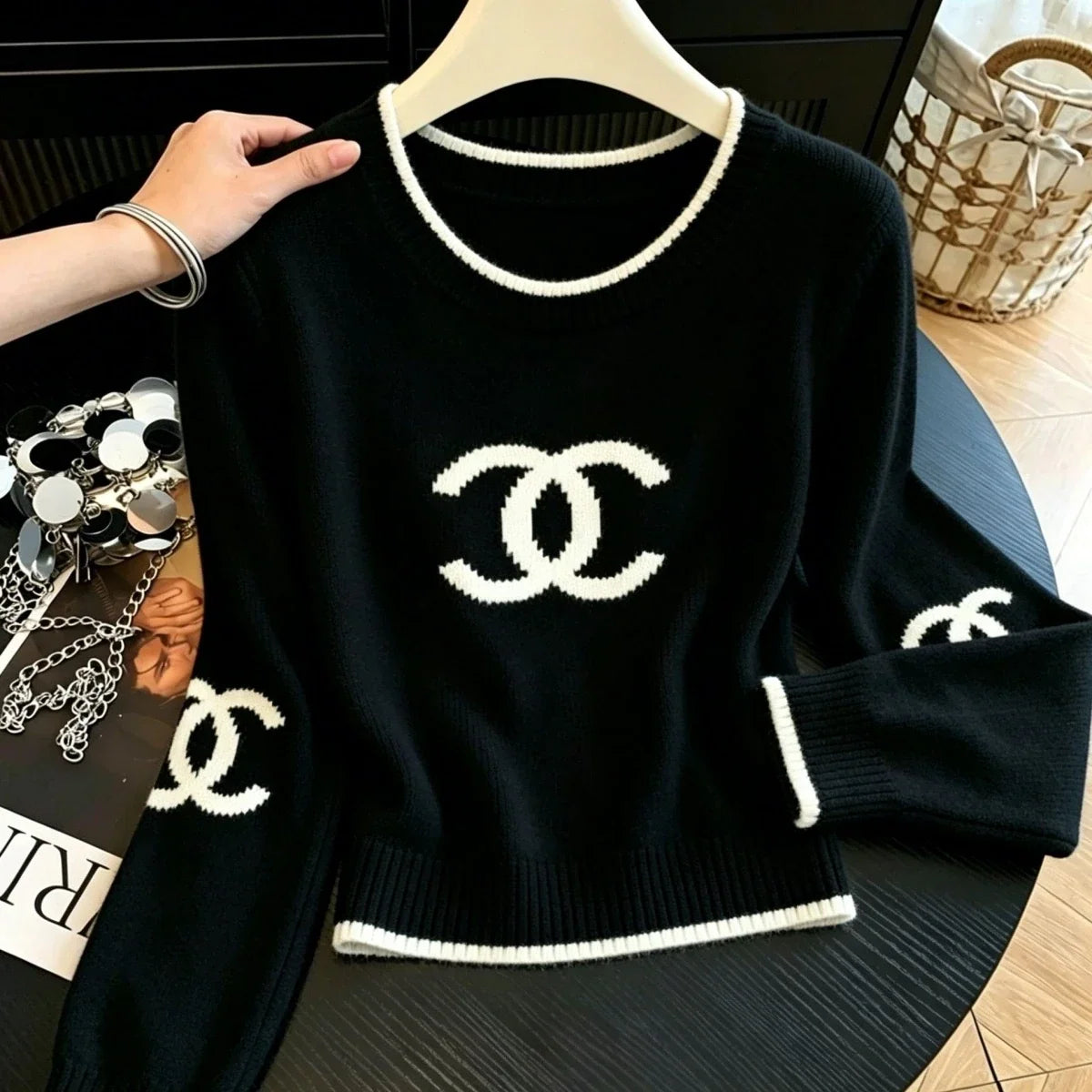 New Women's CC Contrast Trim Short Sweater PD1326102618