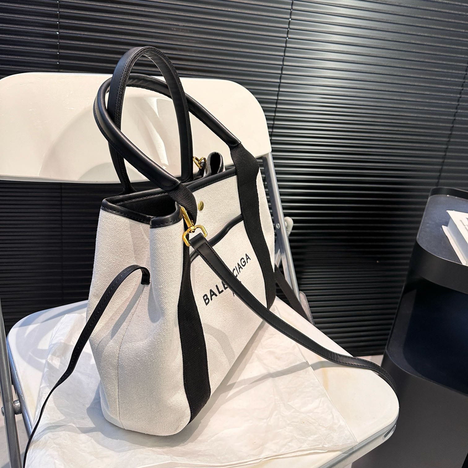 B Fashion canvas shopping bag fb0424091026