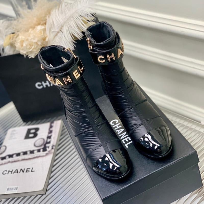 New fashion and versatile casual women's boots 1023121811