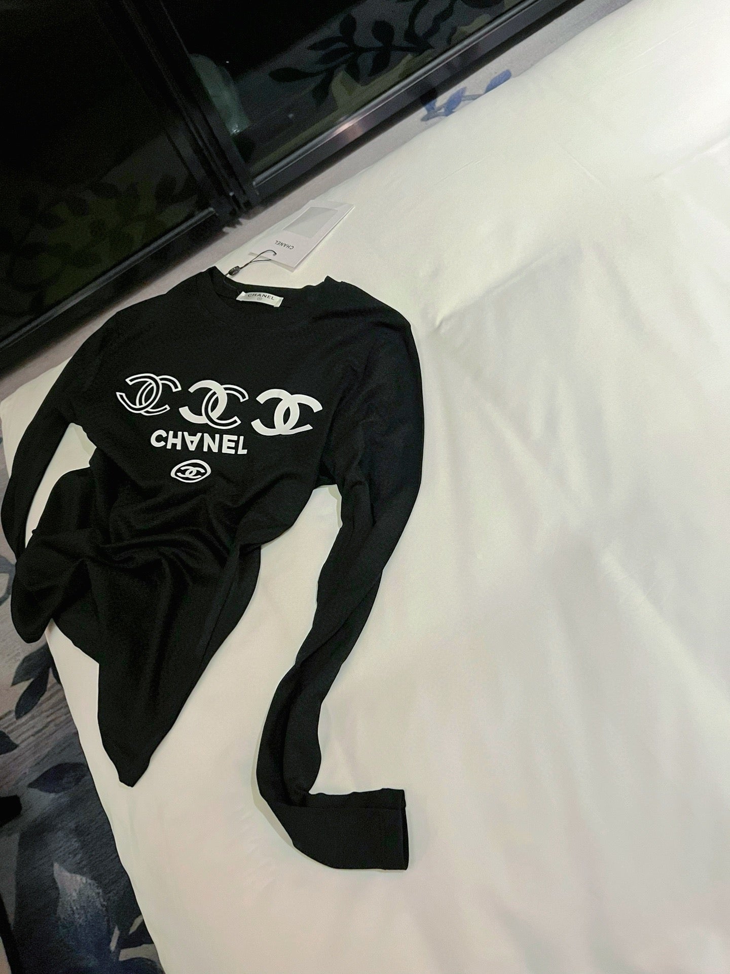 letter logo printed elastic bottom long sleeve 0724121109