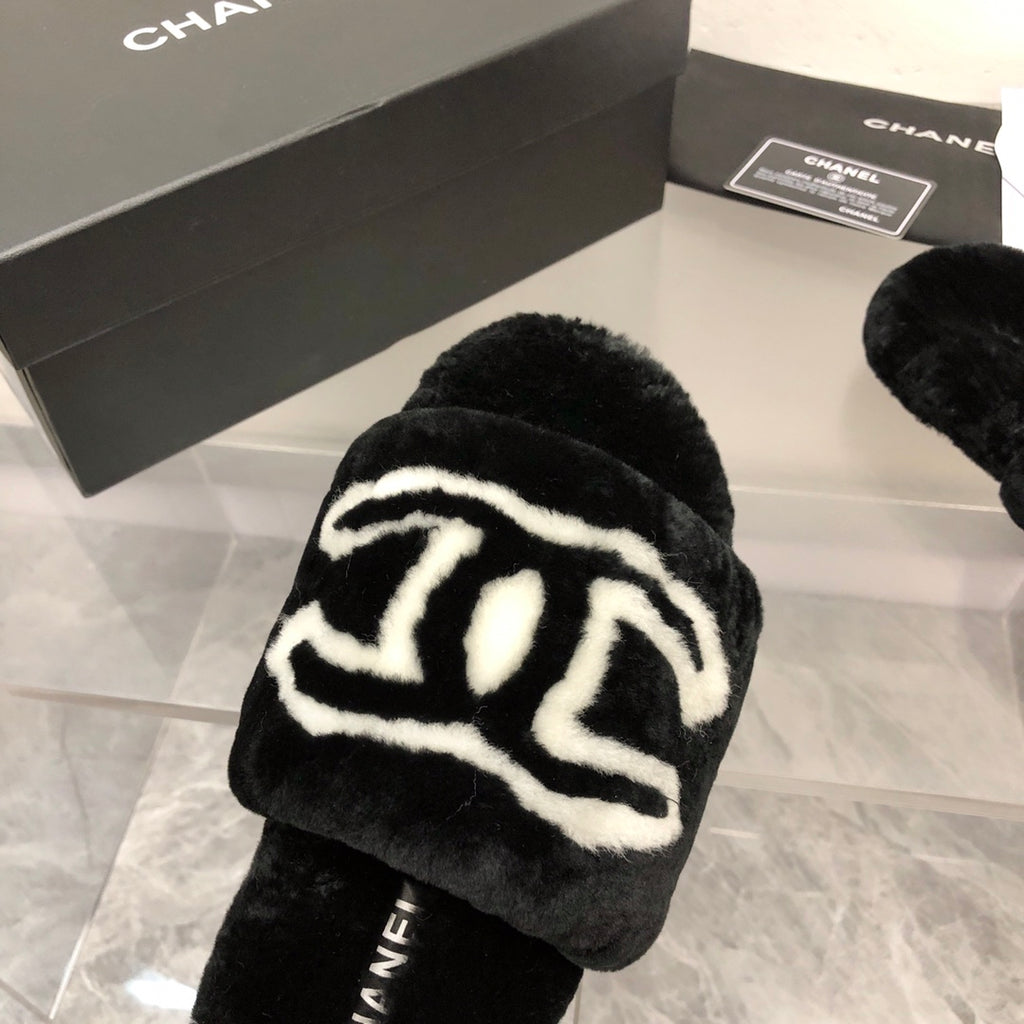 Fashion Plush Slippers 0725021303