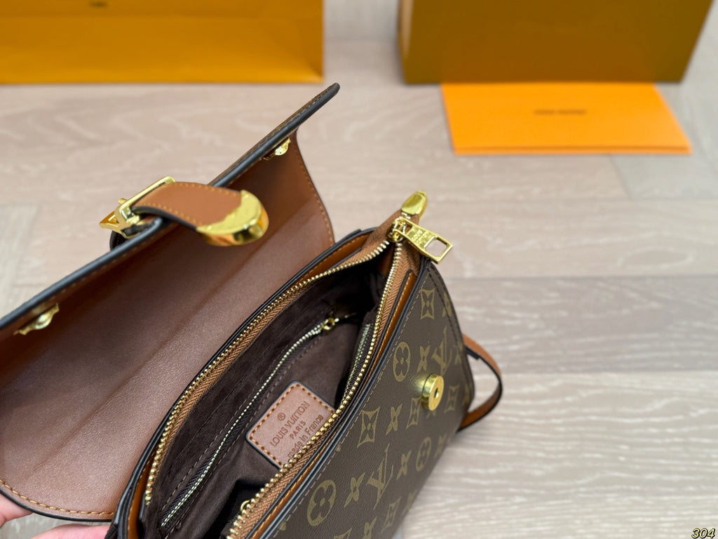 L Carry a crossbody bag 0725101402