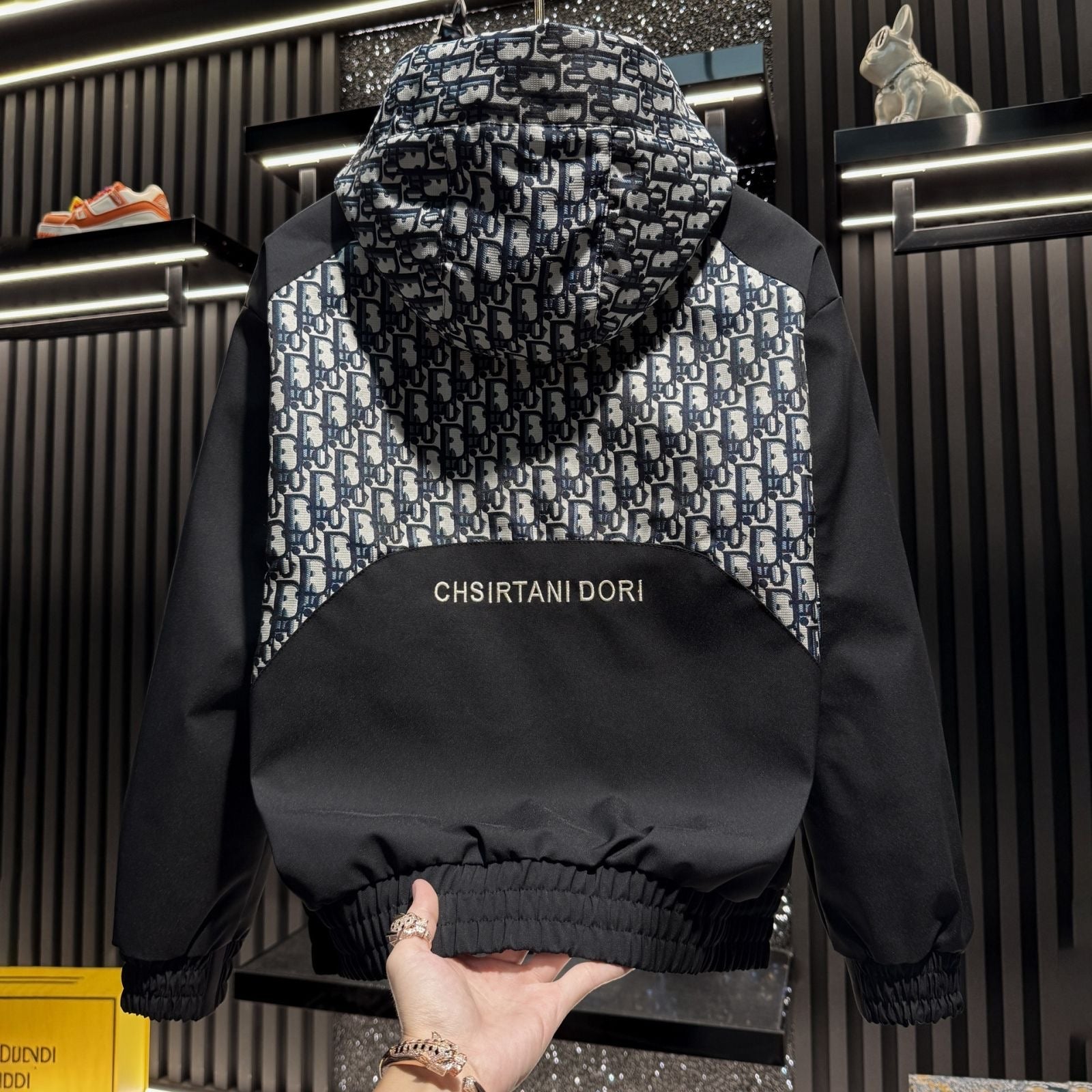 D26ss Hooded Zip-Up Jacket for Men 0726090302