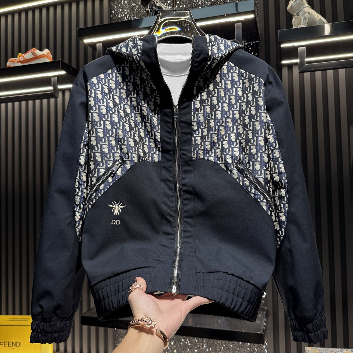 D26ss Hooded Zip-Up Jacket for Men 0726090302