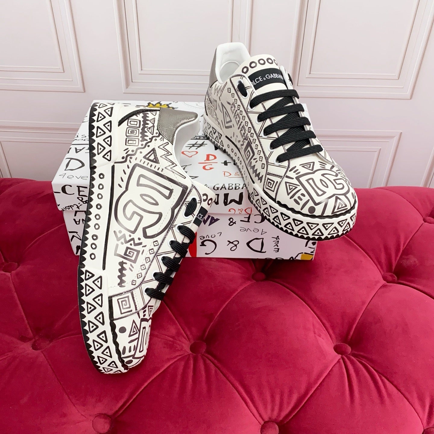 DG New Fashionable Printed Couple Sneakers 0726090321