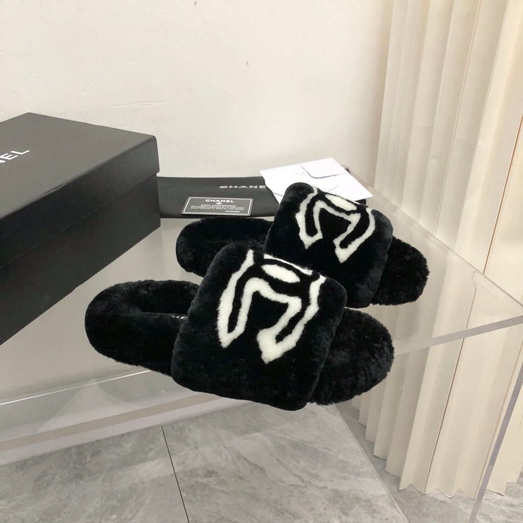 Fashion Plush Slippers 0725021303