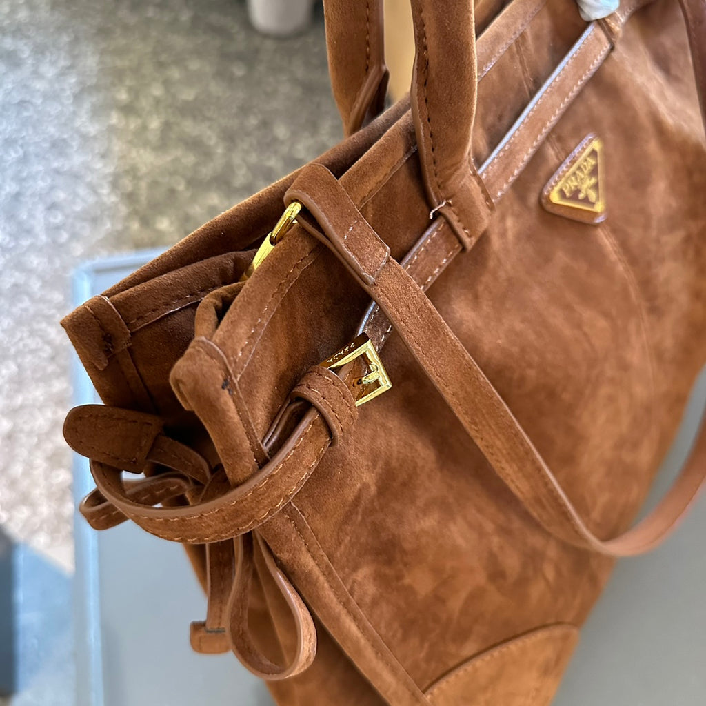 P waxed leather large capacity tote 0724082903