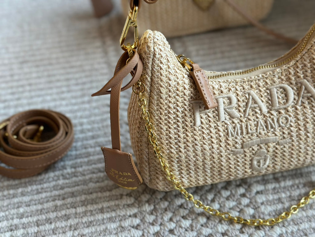 P fashionable straw armpit bag 0724032003
