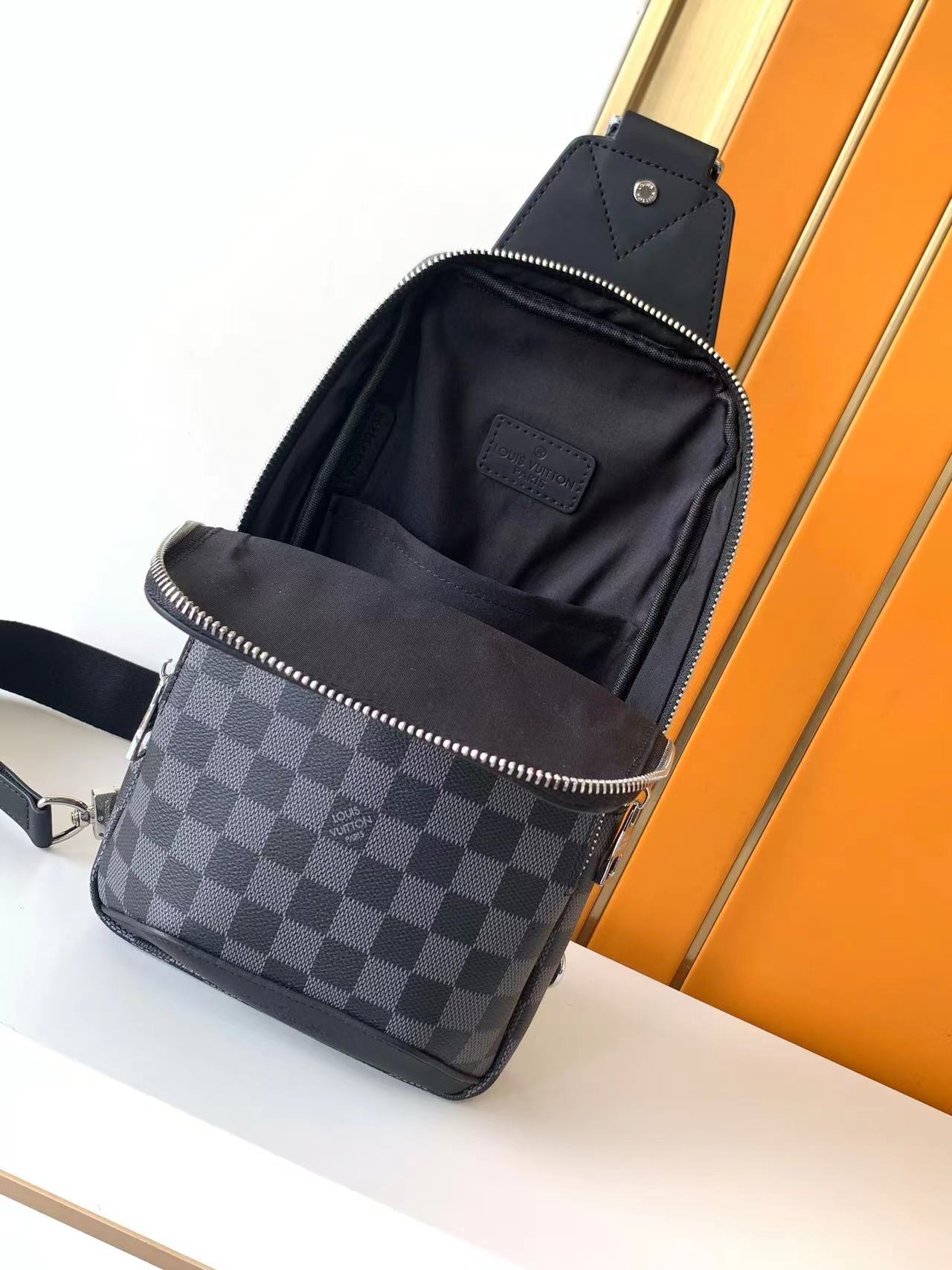 L fashion checkered chest bag 0725052704