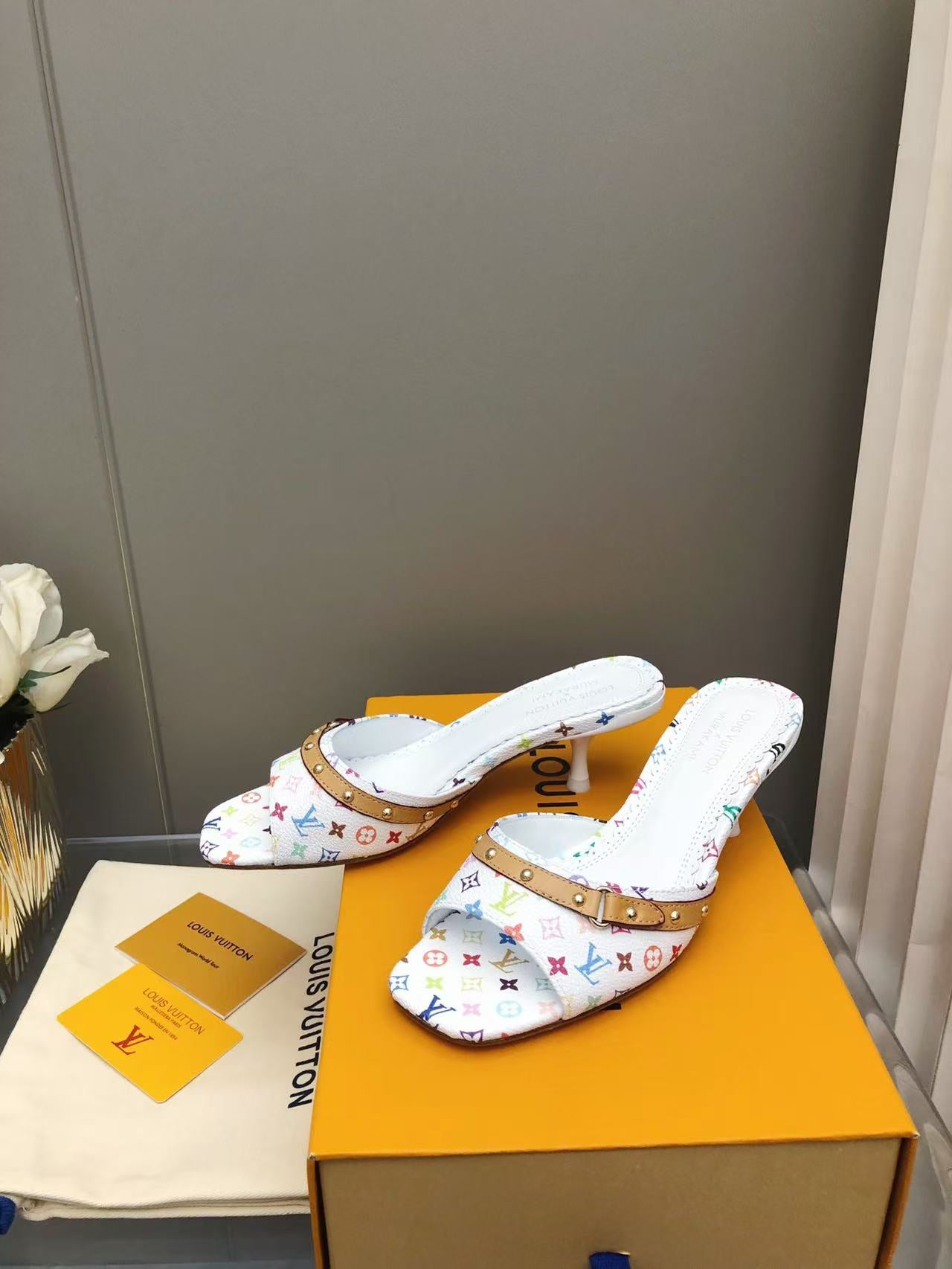 L fashion 3 color hot style high heel slippers 0725031902