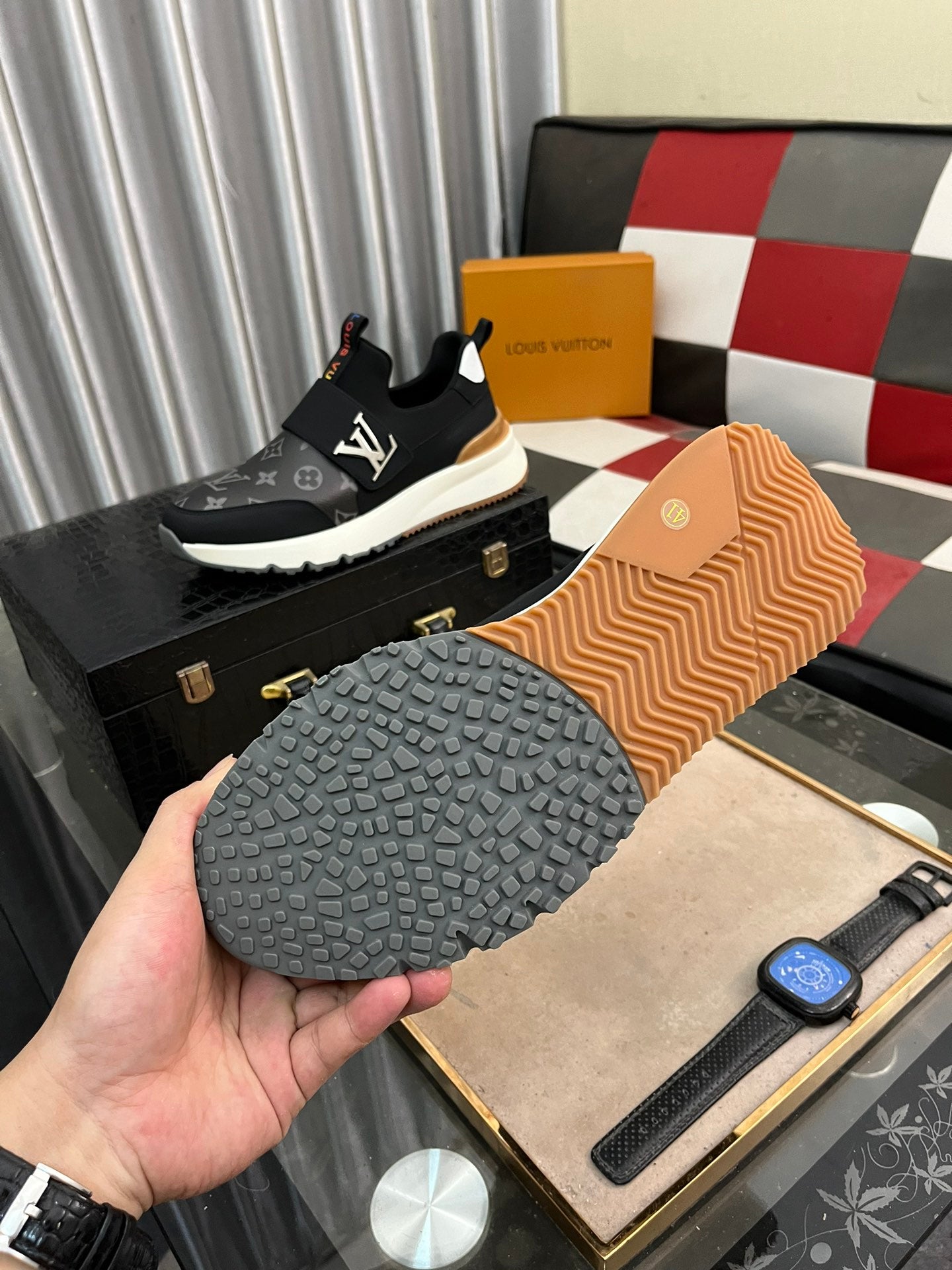 L fashion print rubber sole sneakers 0724120902