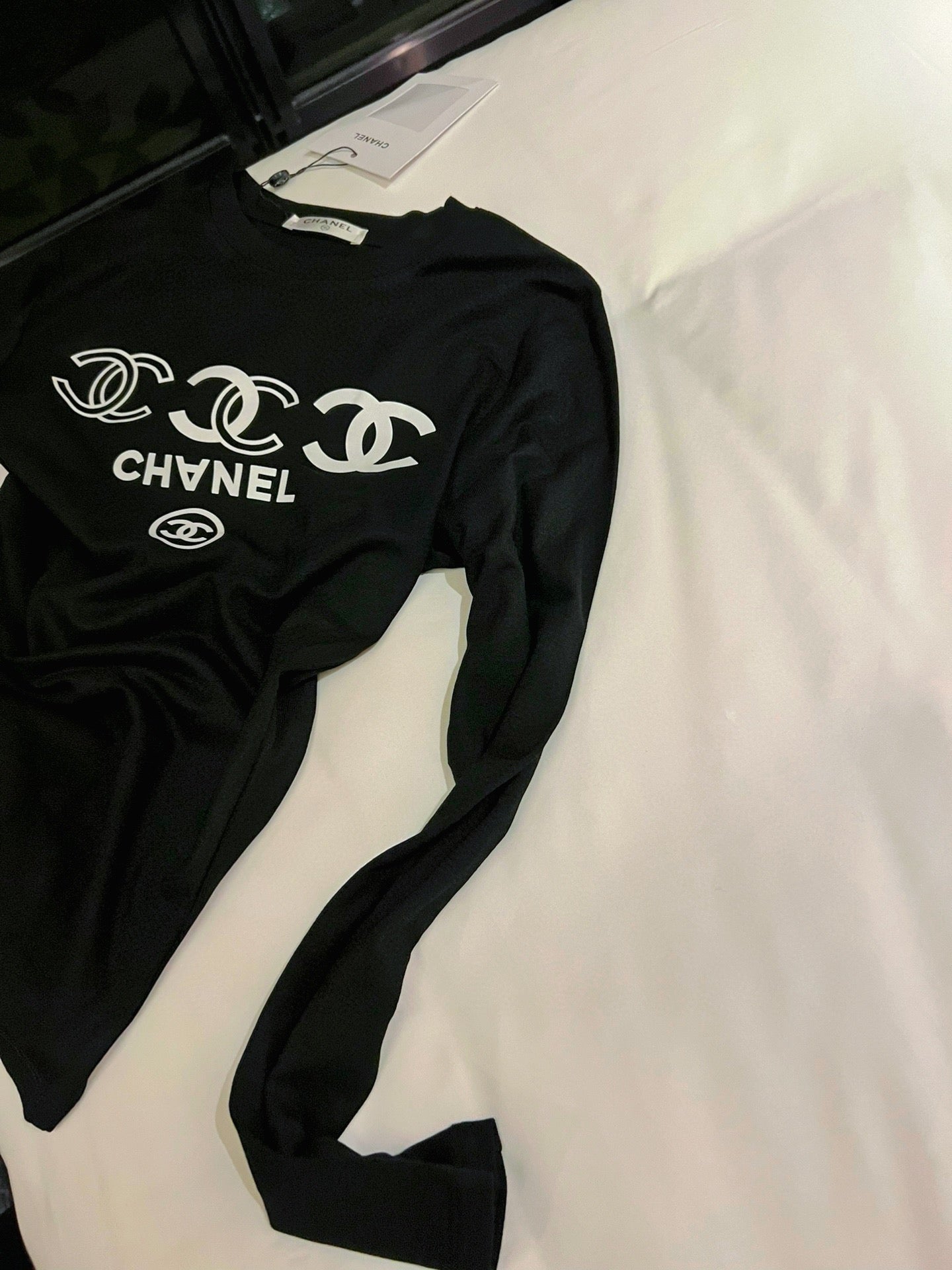 letter logo printed elastic bottom long sleeve 0724121109
