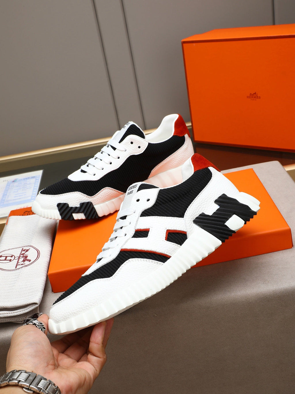 H Fashion Bouncing sneakers 0725052808