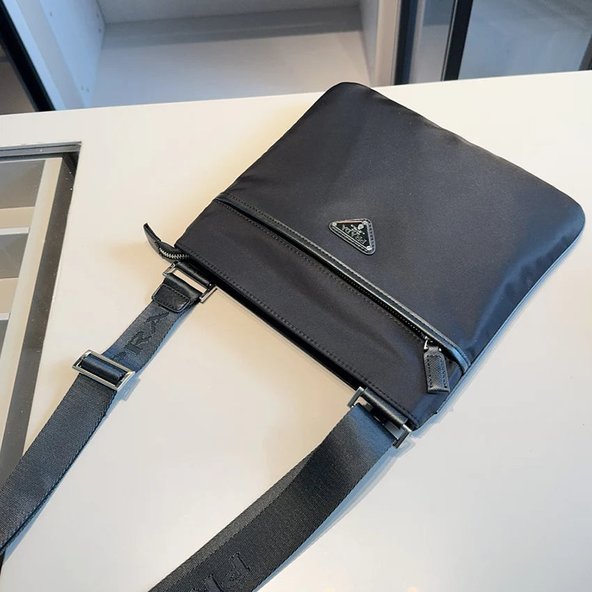 New Men's Messenger Bag 1024061203