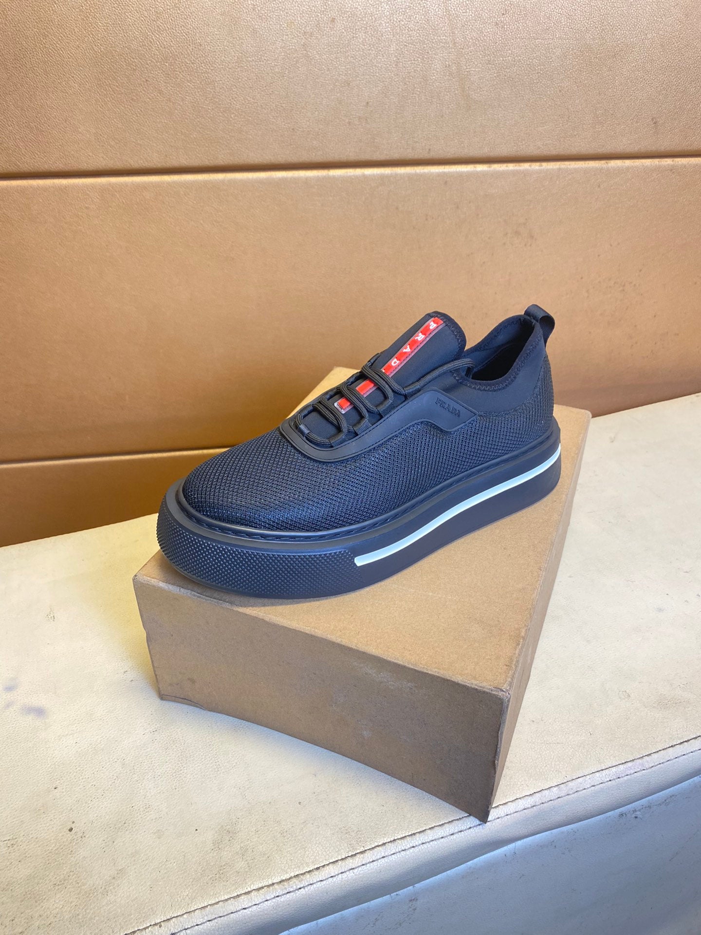 P Fashion Flying Knit Upper Thick-soled Casual Shoes 0724111110