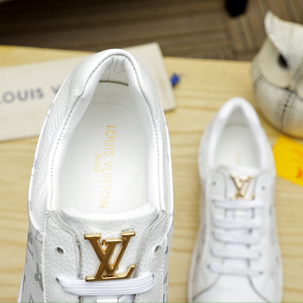 L classic monogram leather flat sneakers 0724122410