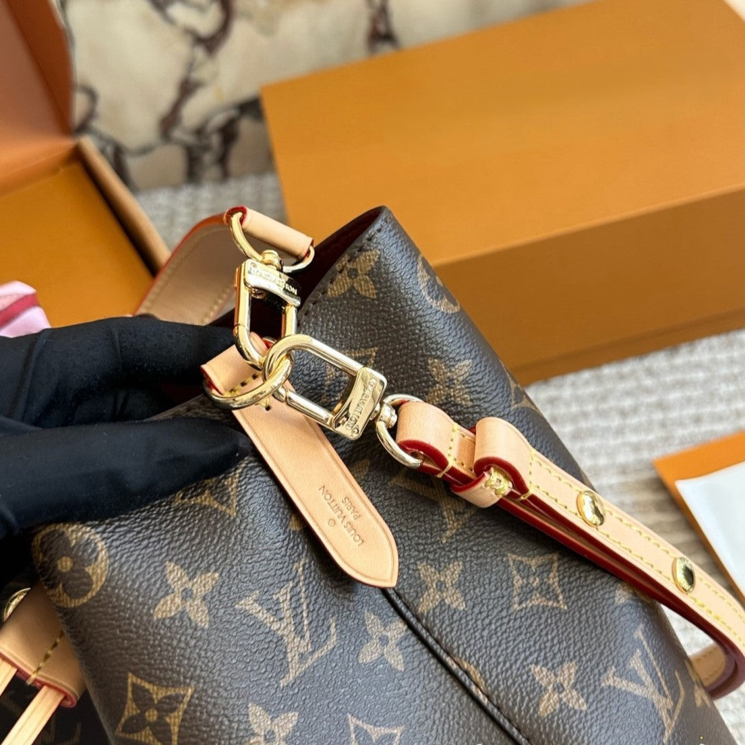 New Fashion  L Bucket bag M1026072809