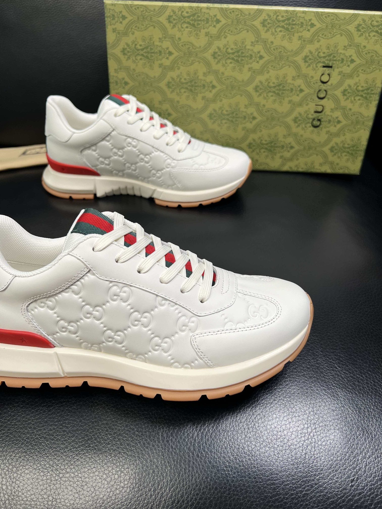Fashionable Casual Sports Shoes 0726032002