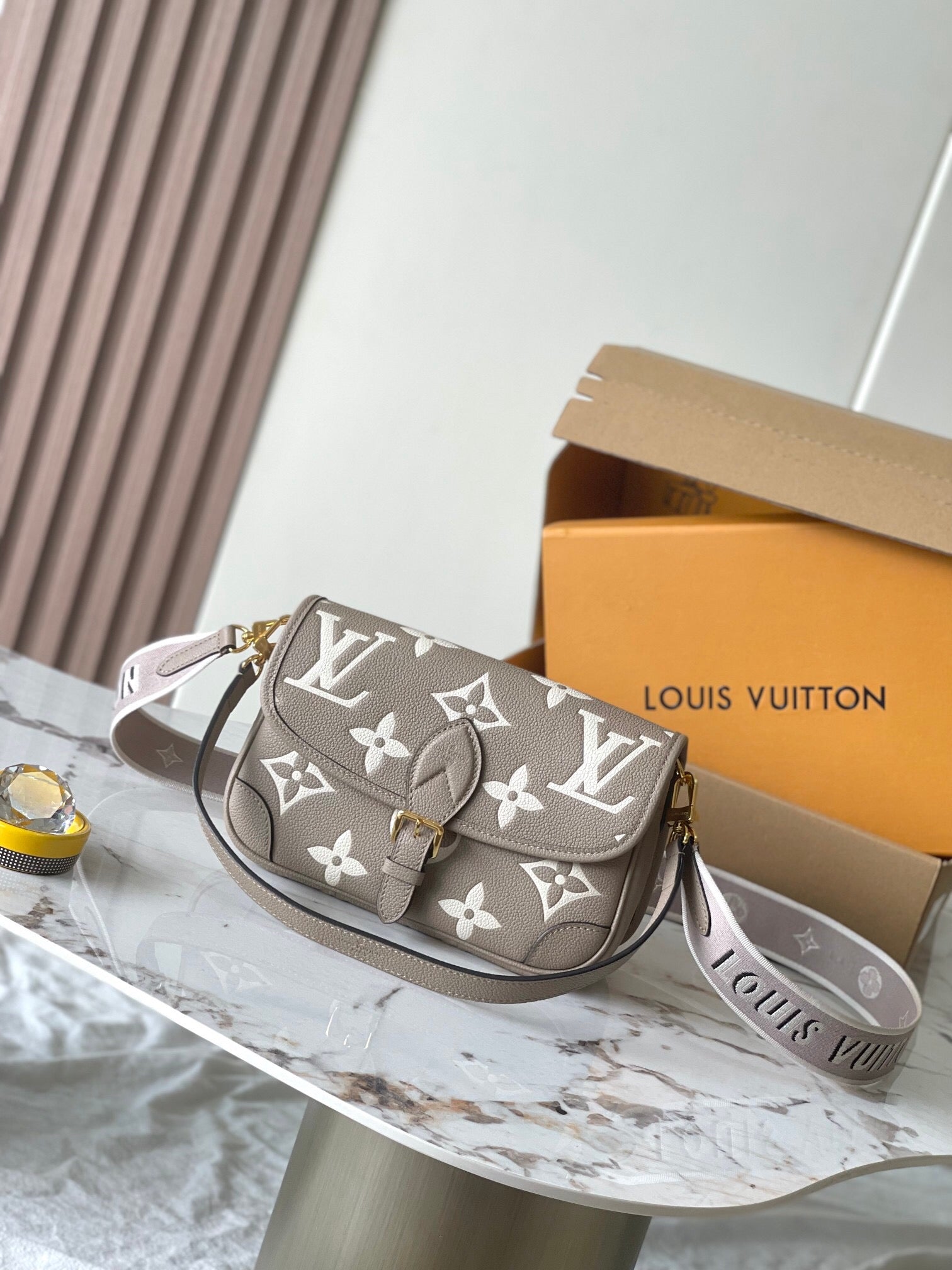Ladies Fashion Baguette Bag 0724021902